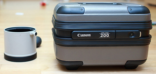 Canon 200mm F2L IS USM_03.jpg